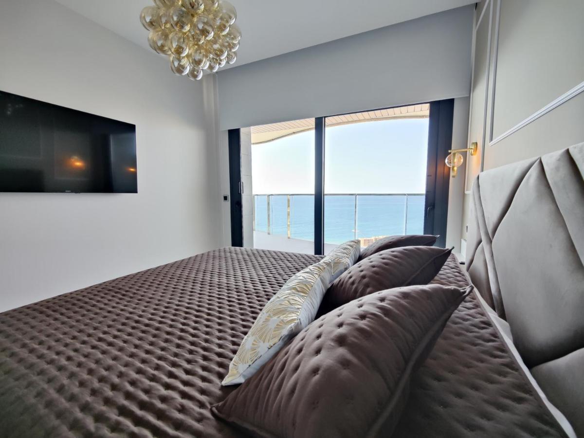 Sunset Waves Golden Apartments Benidorm Bagian luar foto