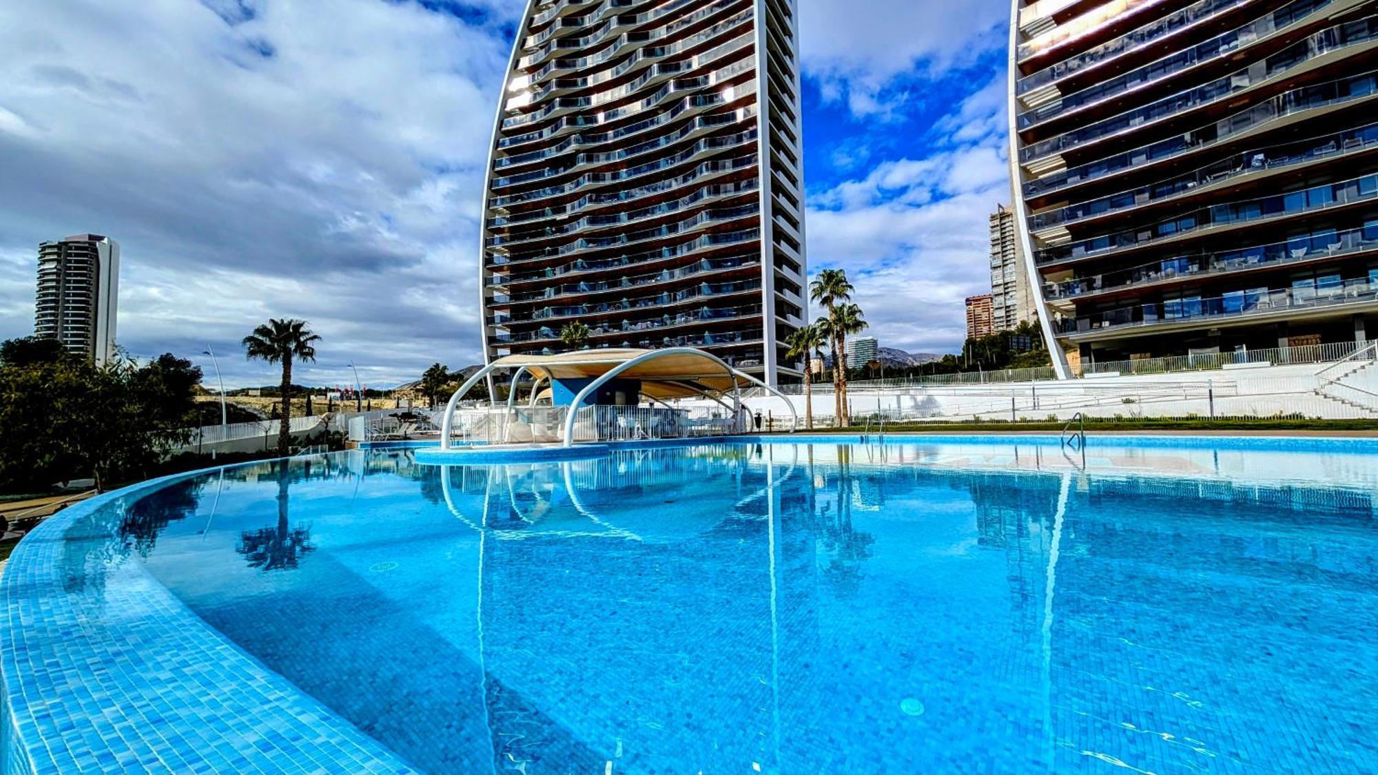 Sunset Waves Golden Apartments Benidorm Bagian luar foto